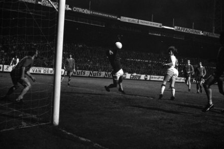 Ajax tegen FC Den Haag 5-0, Haan scoort eerste doelpunt, Bestanddeelnr 926-3634