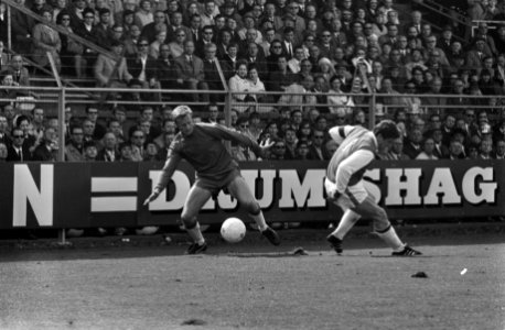 Ajax tegen FC Twente 2-0 Johan Cruijff op reservebank, Bestanddeelnr 922-3602