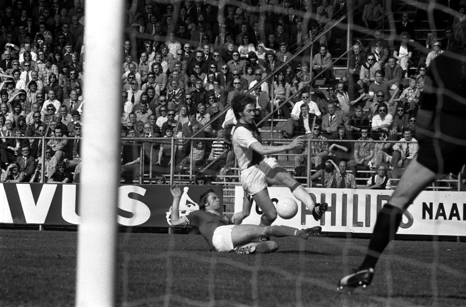 Ajax tegen MVV 4-1, spelmomenten, Bestanddeelnr 927-1138