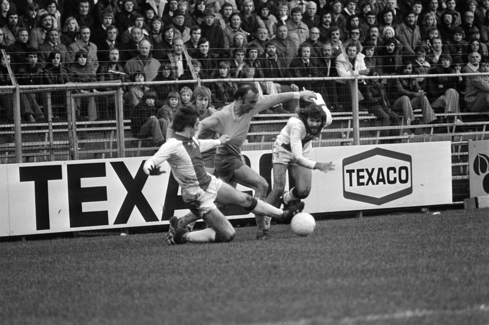 Ajax tegen FC Den Haag 0-0 vlnr Dusbaba, Perezic e Hulshof, Bestanddeelnr 928-3790