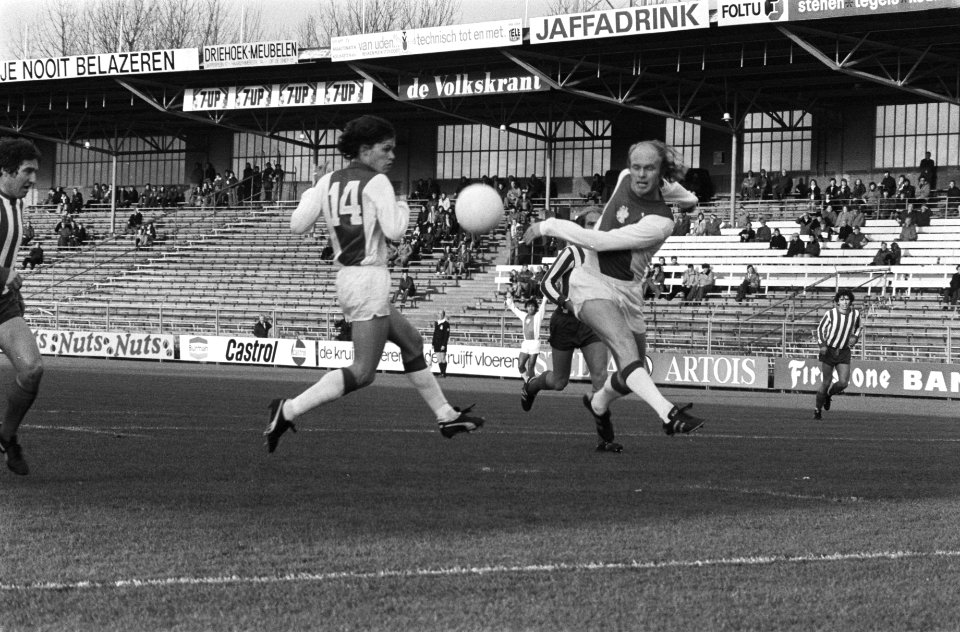 Ajax tegen Eindhoven 7-0 (KNVB-beker), spelmomenten, Bestanddeelnr 929-5008