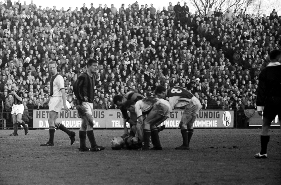 Ajax tegen DWS 8-0 Spelmoment, Bestanddeelnr 913-4523