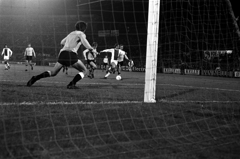Ajax tegen Dynamo Dresden 2-0, Europa Cup I, Bestanddeelnr 924-9378
