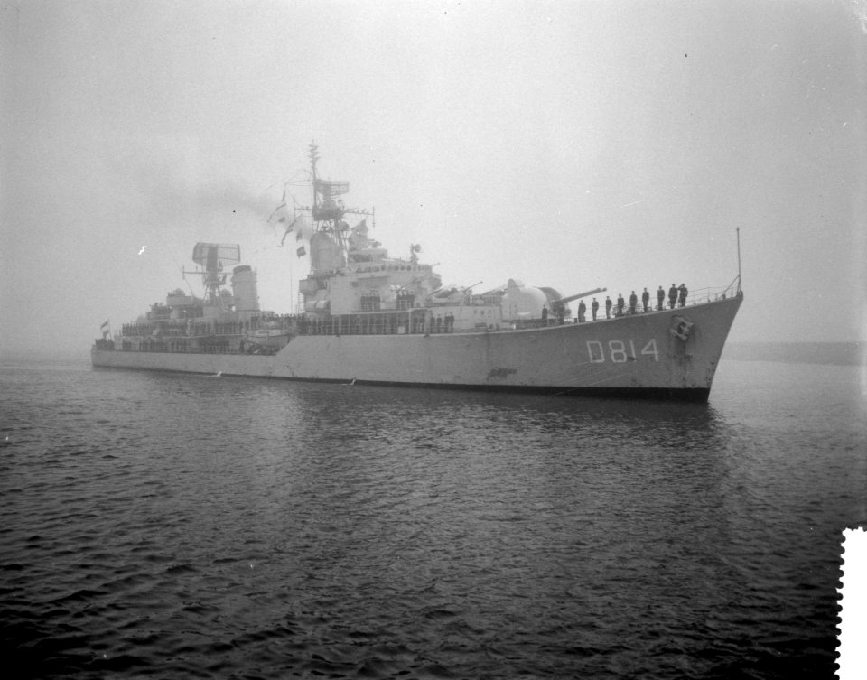 Aankomst Hr Ms Jagers Limburg en Groningen te Nieuwdiep, aankomst jager L, Bestanddeelnr 911-8931