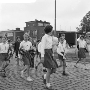 Aankomst internationale jeugdvierdaagse Rotterdam, Bestanddeelnr 912-8166