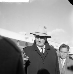 Aankomst John Wayne op Schiphol, Bestanddeelnr 911-7934