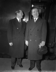 Aankomst Italiaanse minister-president, Giuseppe Pella, in Nederland, Bestanddeelnr 906-1285