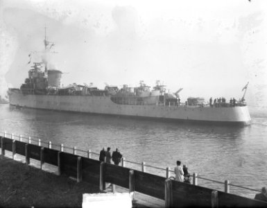 Aankomst Hr. Ms. Jacob van Heemskerck te Den Helder, Bestanddeelnr 903-6553