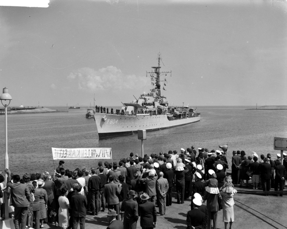 Aankomst Hr Ms Fregat Piet Hein, Bestanddeelnr 912-5854