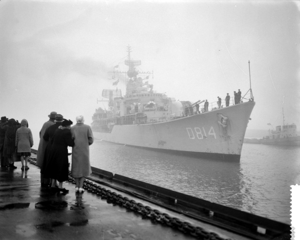 Aankomst Hr Ms Jagers Limburg en Groningen te Nieuwdiep, aankomst jager L, Bestanddeelnr 911-8933