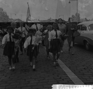 Aankomst internationale jeugdvierdaagse Rotterdam, Bestanddeelnr 912-8167