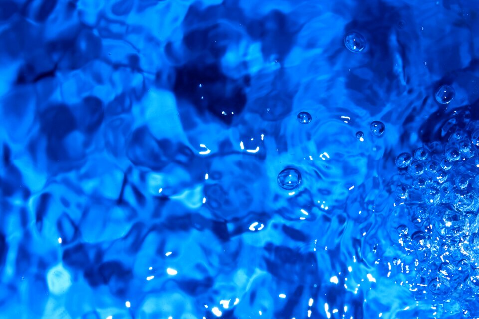 Water pool bubbles