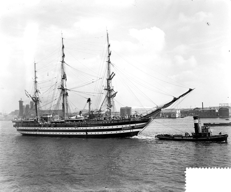 Aankomst Italiaans opleidingszeilschip Amerigo Vespucci Amsterdam, Bestanddeelnr 906-7081