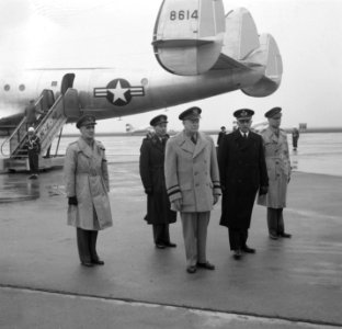 Aankomst Eisenhower op Schiphol, Bestanddeelnr 904-5559