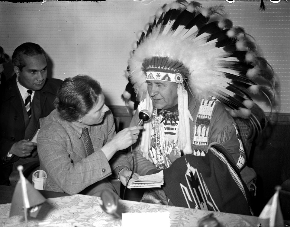 Aankomst Indianenopperhoofd Ozenonton (Schiphol), Bestanddeelnr 903-3694