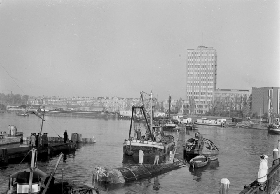 Aankomst in Coolhaven te Rotterdam voor stadsverwarming, Bestanddeelnr 904-8204