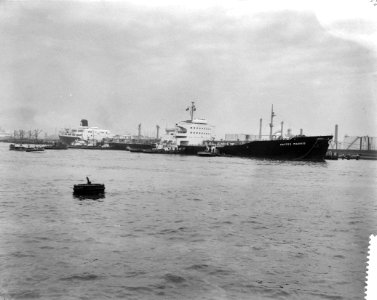 Aankomst van de grootste Nederlandse vlagvarend schip in Rotterdam, Bestanddeelnr 912-3728
