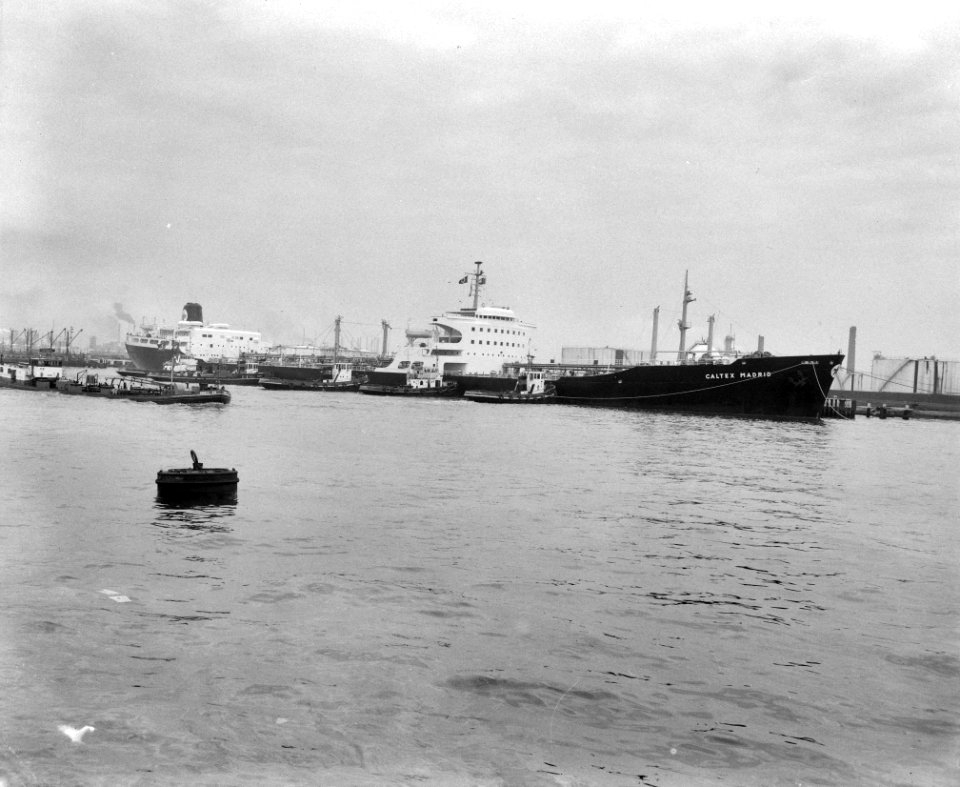Aankomst van de grootste Nederlandse vlagvarend schip in Rotterdam, Bestanddeelnr 912-3727