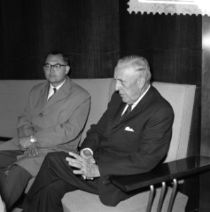 Aankomst van de heer Paul Hoffman , directeur van het Speciaal Fonds van de UNO , Bestanddeelnr 911-2006