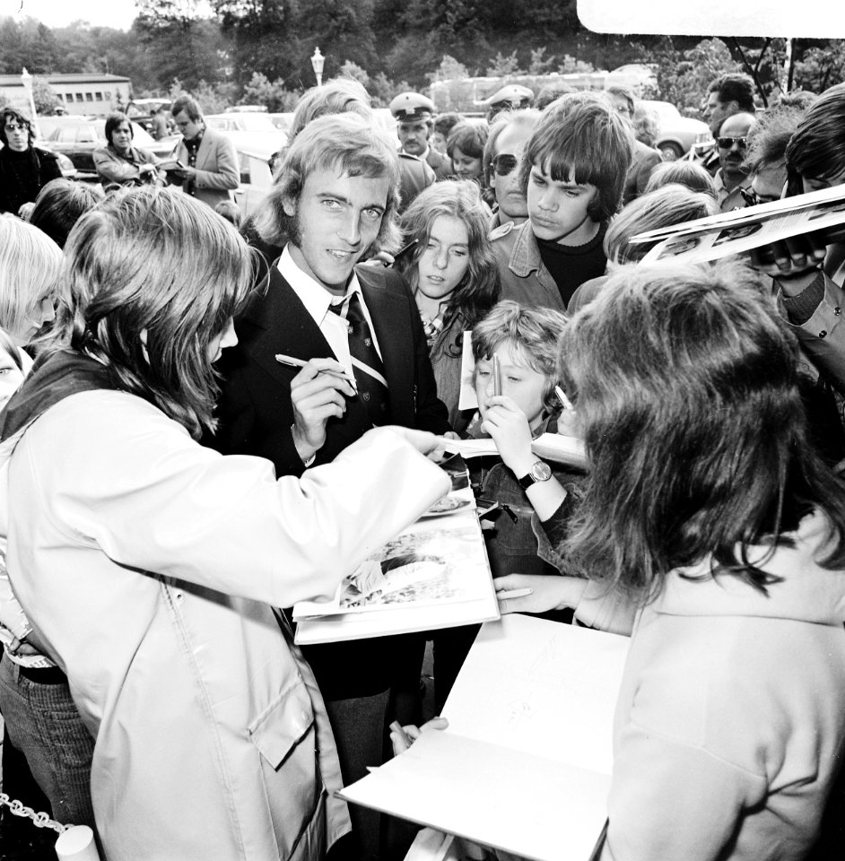 Aankomst Nederlands elftal in Hiltrup ( West Duitsland ) WK voetbal 1974 Johan , Bestanddeelnr 927-2504