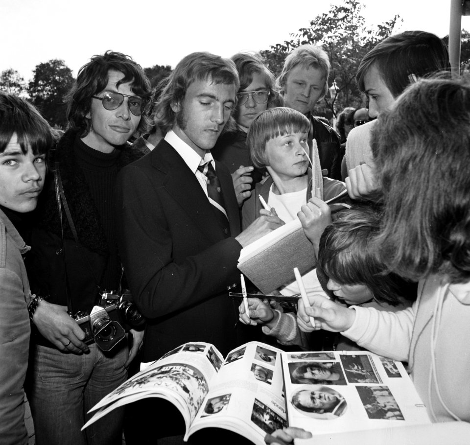 Aankomst Nederlands elftal in Hiltrup ( West Duitsland ) WK voetbal 1974 Neeske, Bestanddeelnr 927-2506