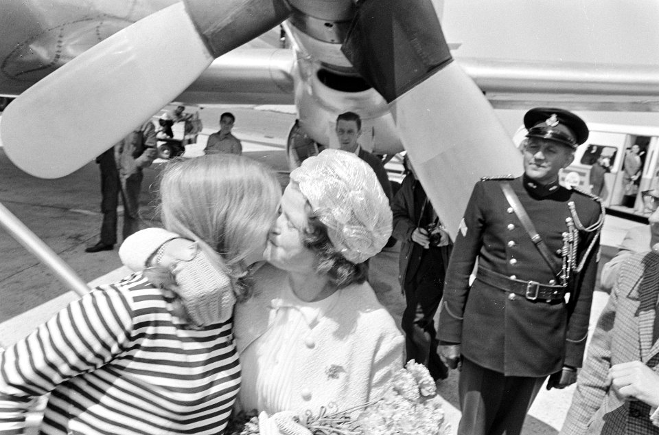 Aankomst Emmy Verhey op Schiphol, Bestanddeelnr 919-2660