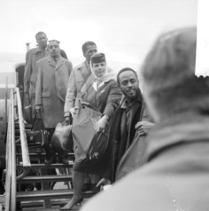 Aankomst Modern Jazz Quartet op Schiphol, Bestanddeelnr 913-0779