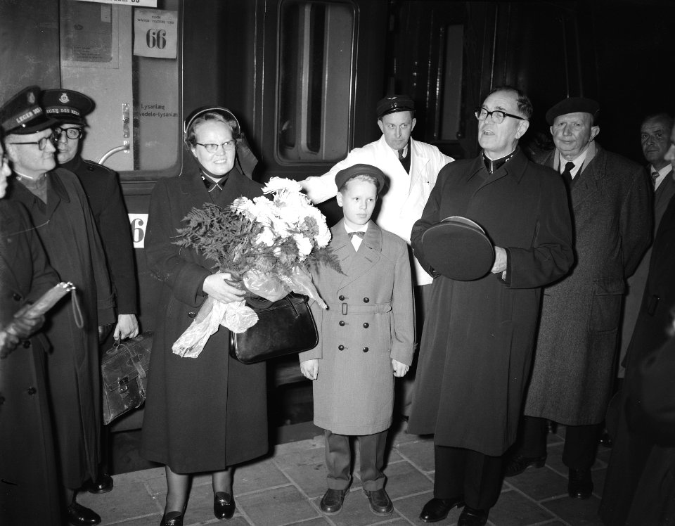 Aankomst nieuwe commandant Leger des Heils in Nederland Kapitein Aahlberg met zi, Bestanddeelnr 909-0007