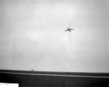 Aankomst eerste KLM DC8 op Schiphol, Bestanddeelnr 911-1210