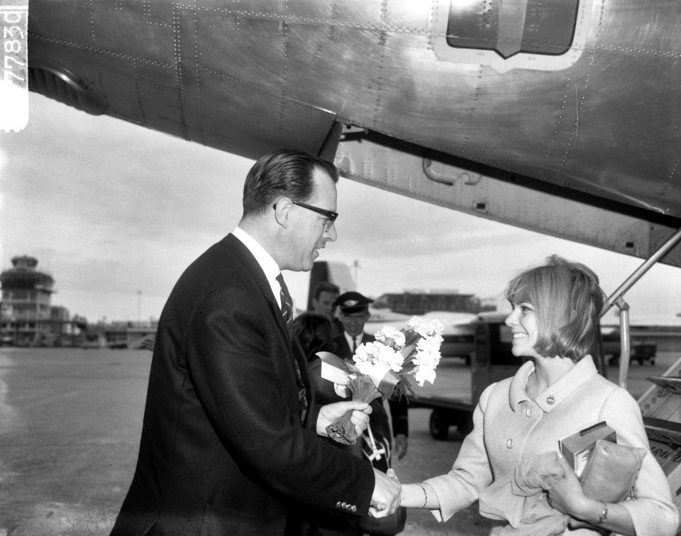Aankomst France Gall op Schiphol, Bestanddeelnr 917-7830