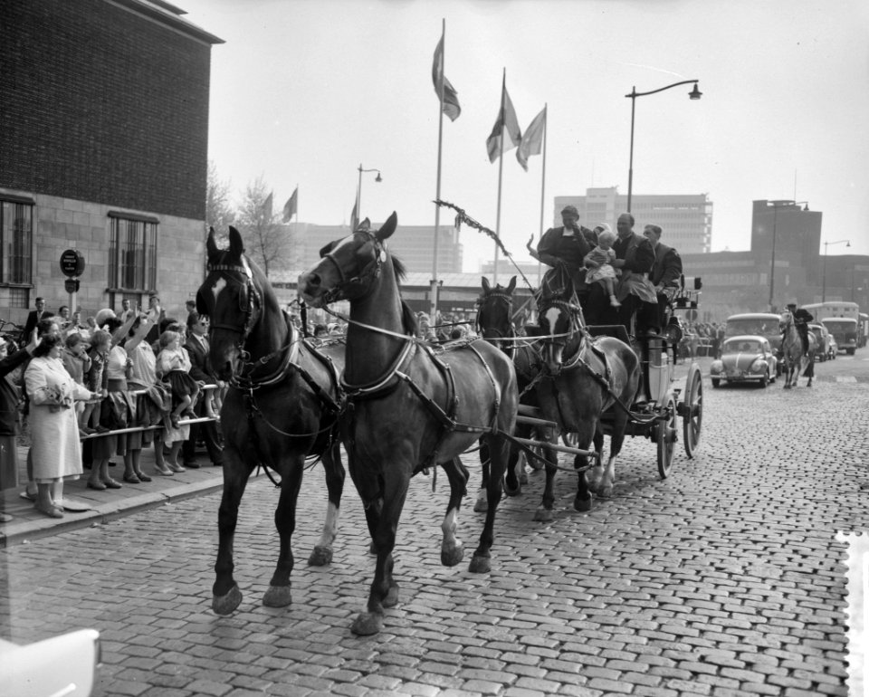 Aankomst Floriadepostkoets te Rotterdam, Bestanddeelnr 911-2296
