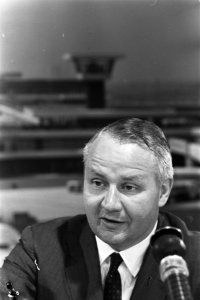 Aankomst en vertrek, ambassadeurs, portretten, Middendorf, J. William, Bestanddeelnr 922-6071