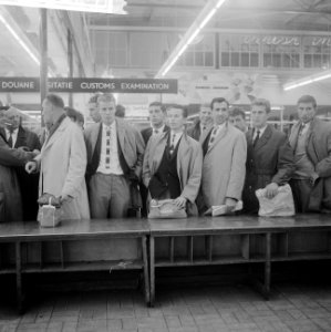 Aankomst Feyenoordelftal op Schiphol, Bestanddeelnr 912-9027