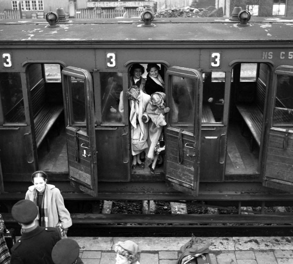 Aankomst Feeëntrein Den Helder, Bestanddeelnr 905-4141