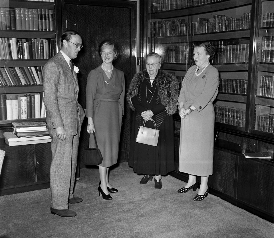 Aankomst Prinses Sibylle Soestdijk groepje, Bestanddeelnr 905-3671
