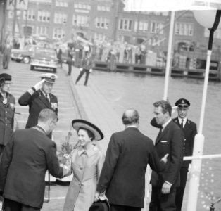 Aankomst Prinses Margaret en Lord Snowdon in de haven van Amsterdam, Bestanddeelnr 917-7715