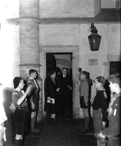 Aankomst Prinses Juliana in de Grote- of St. Bavo te Haarlem, Bestanddeelnr 901-2742