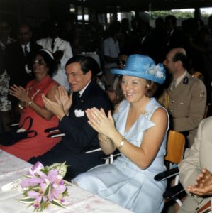 Aankomst Prinses Beatrix en Prins Claus in Paramaribo en verblijf Prinses Beatr, Bestanddeelnr 254-9727