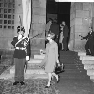 Aankomst prinses Christine van Zweden bij Paleis op de Dam, Bestanddeelnr 918-8577