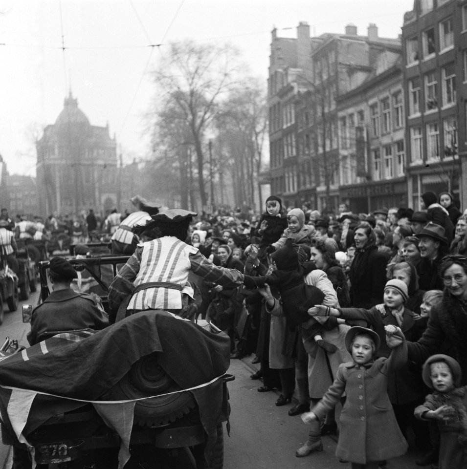 Aankomst Sint Nicolaas te Amsterdam, Bestanddeelnr 901-1702