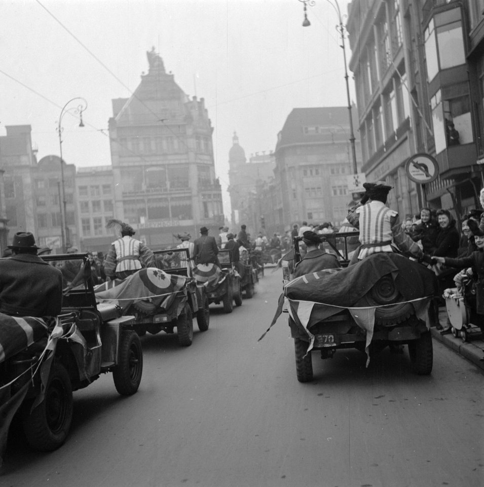 Aankomst Sint Nicolaas te Amsterdam, Bestanddeelnr 901-1677