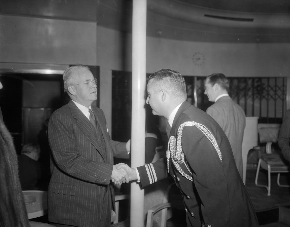 Aankomst per Nieuw Amsterdam van nieuwe Amerikaanse Ambassadeur, Bestanddeelnr 906-1230