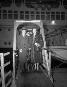 Aankomst per Nieuw Amsterdam van nieuwe Amerikaanse Ambassadeur, Bestanddeelnr 906-1231