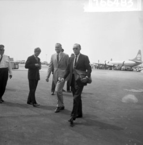 Aankomst Prins Bernhard op Schiphol, Bestanddeelnr 916-6483