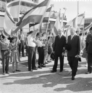 Aankomst president van Israel Isaac Ben Zwi op Schiphol, Bestanddeelnr 909-7109