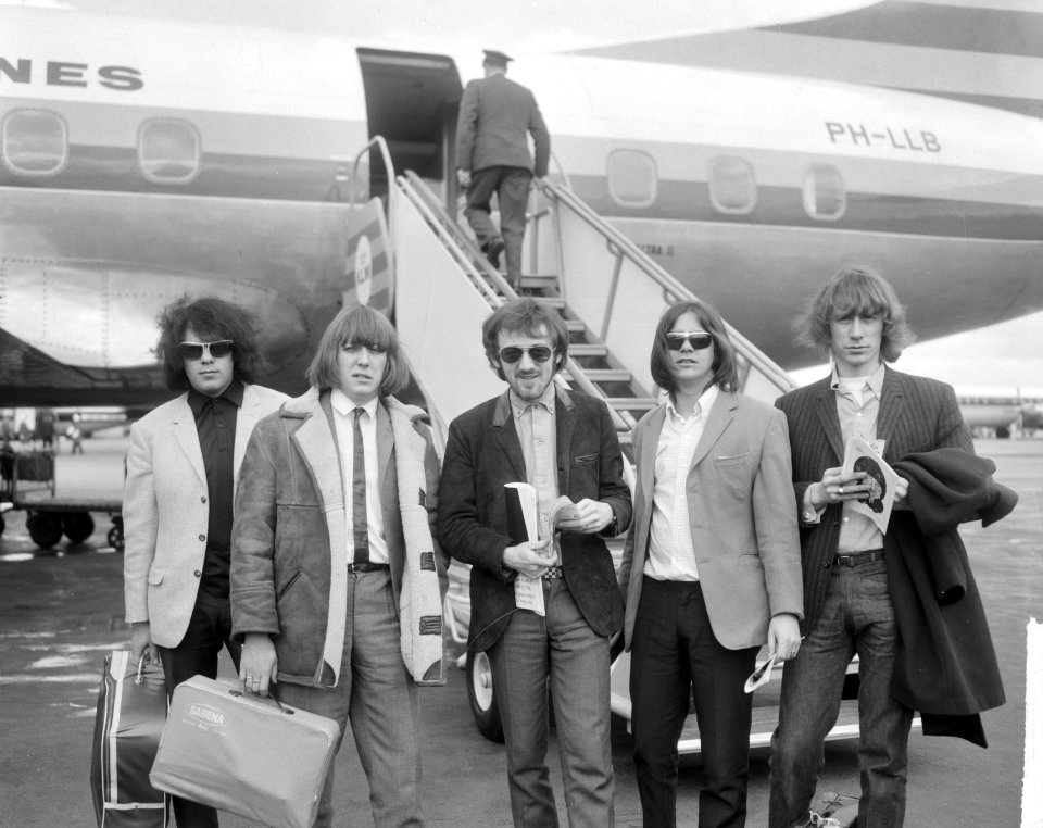 Aankomst Pretty Things (beatgroep) op Schiphol, v.l.n.r John Stax (basgitarist),, Bestanddeelnr 917-6654