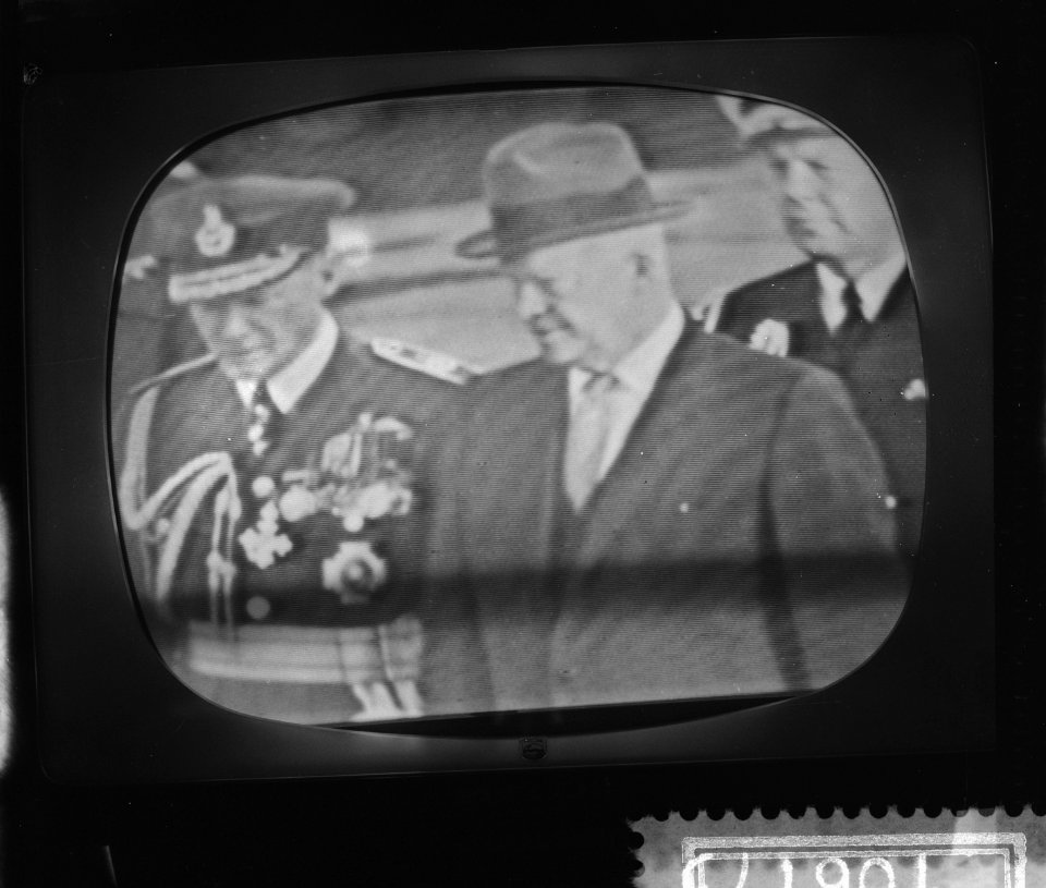 Aankomst president Eisenhower in Londen, Bestanddeelnr 910-6173