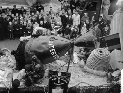 Aankomst Uiterton 100 jaar KMI Den Helder, Bestanddeelnr 906-7926