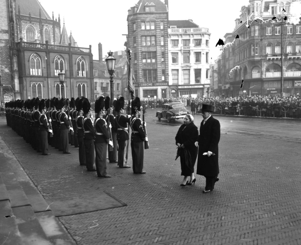 Aankomst van een ambassadeursechtpaar, Bestanddeelnr 906-9325