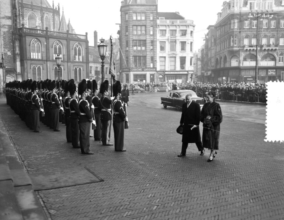 Aankomst van een ambassadeursechtpaar, Bestanddeelnr 906-9327